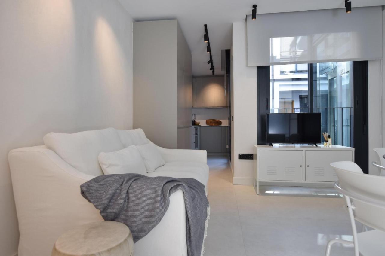 Apartamento con terraza centro Málaga Exterior foto