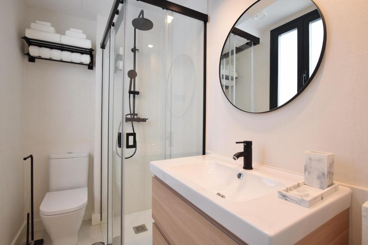 Apartamento con terraza centro Málaga Exterior foto